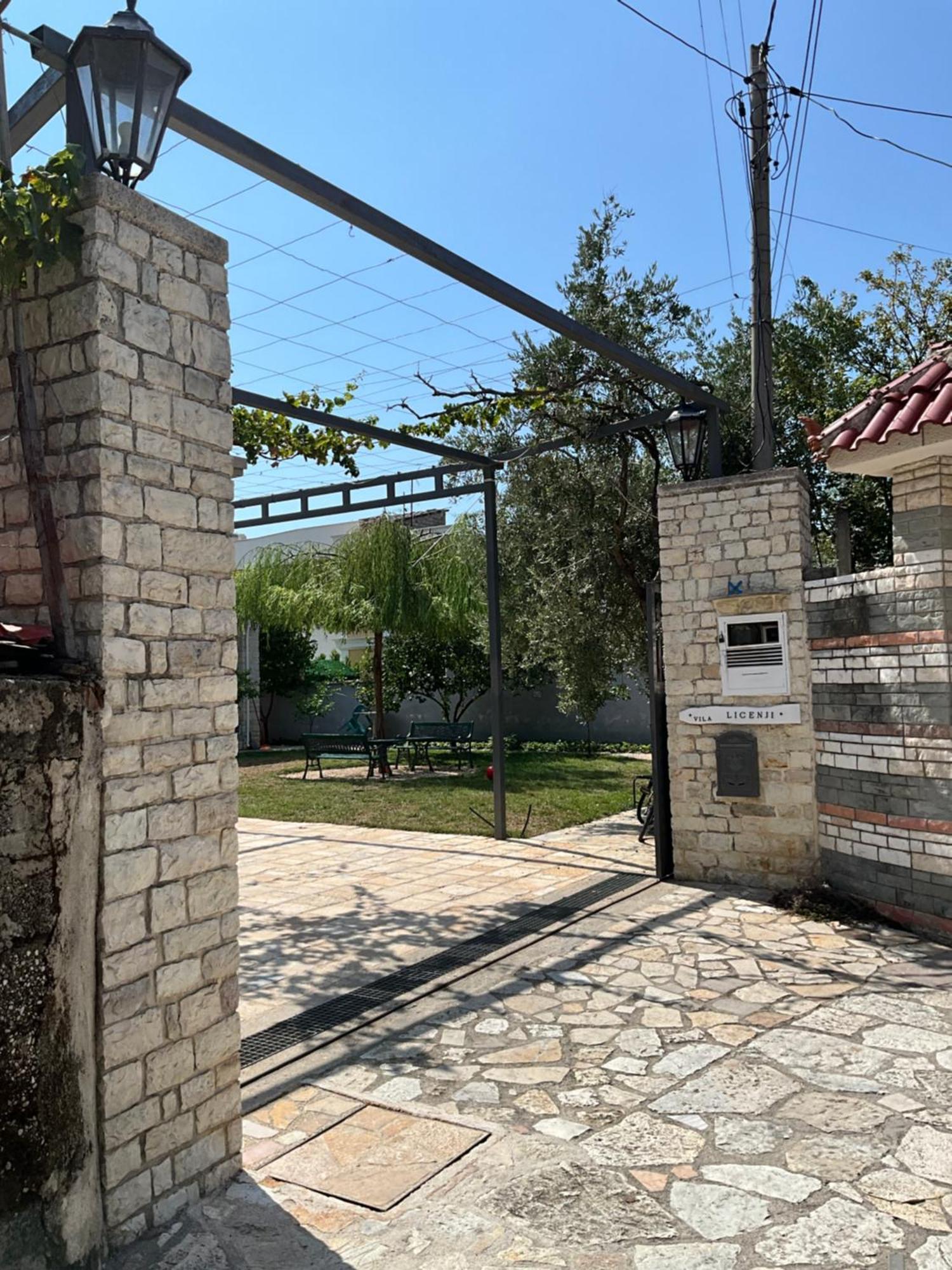 Vila Licenji Vlorë Exteriér fotografie