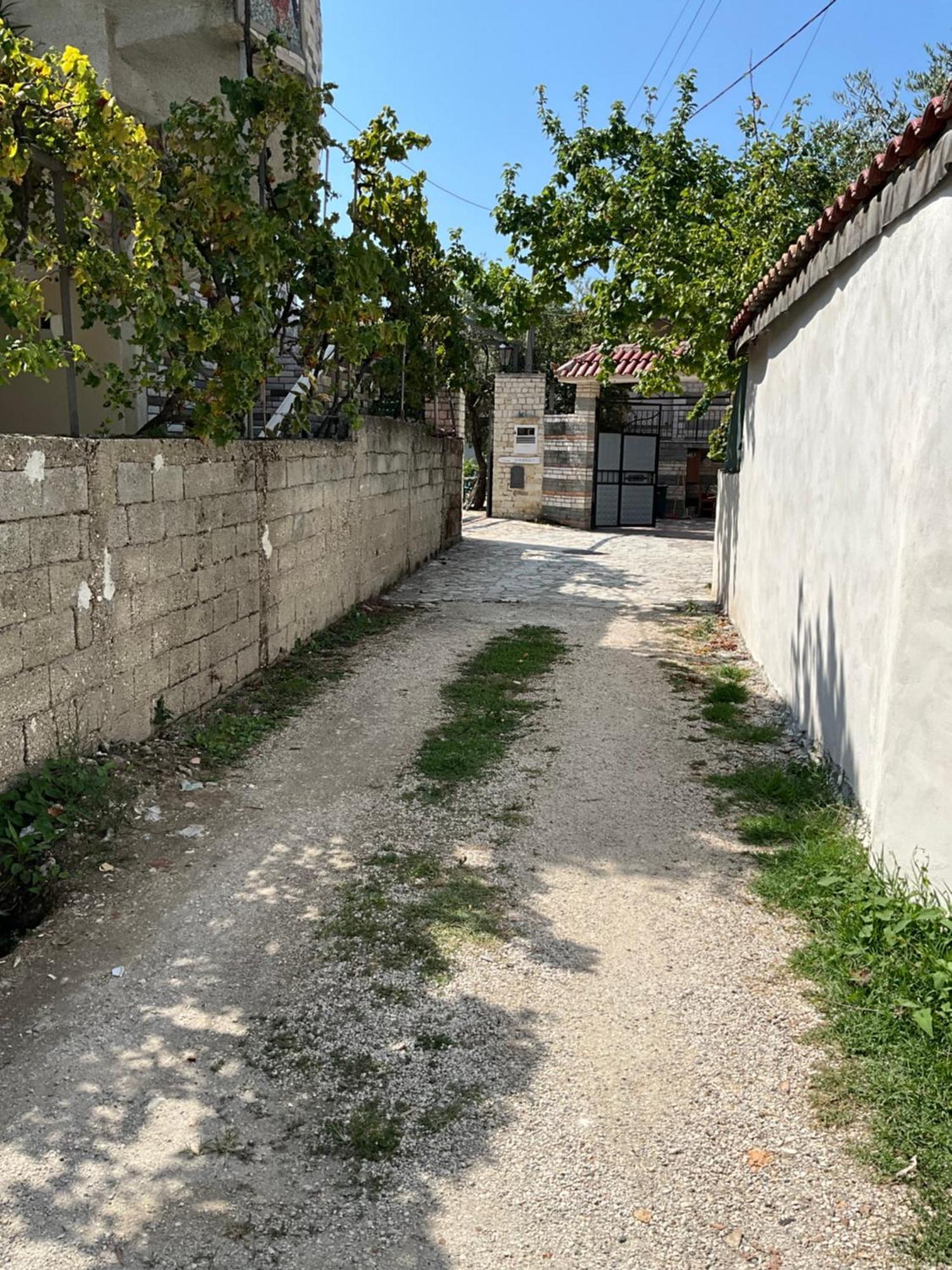 Vila Licenji Vlorë Exteriér fotografie